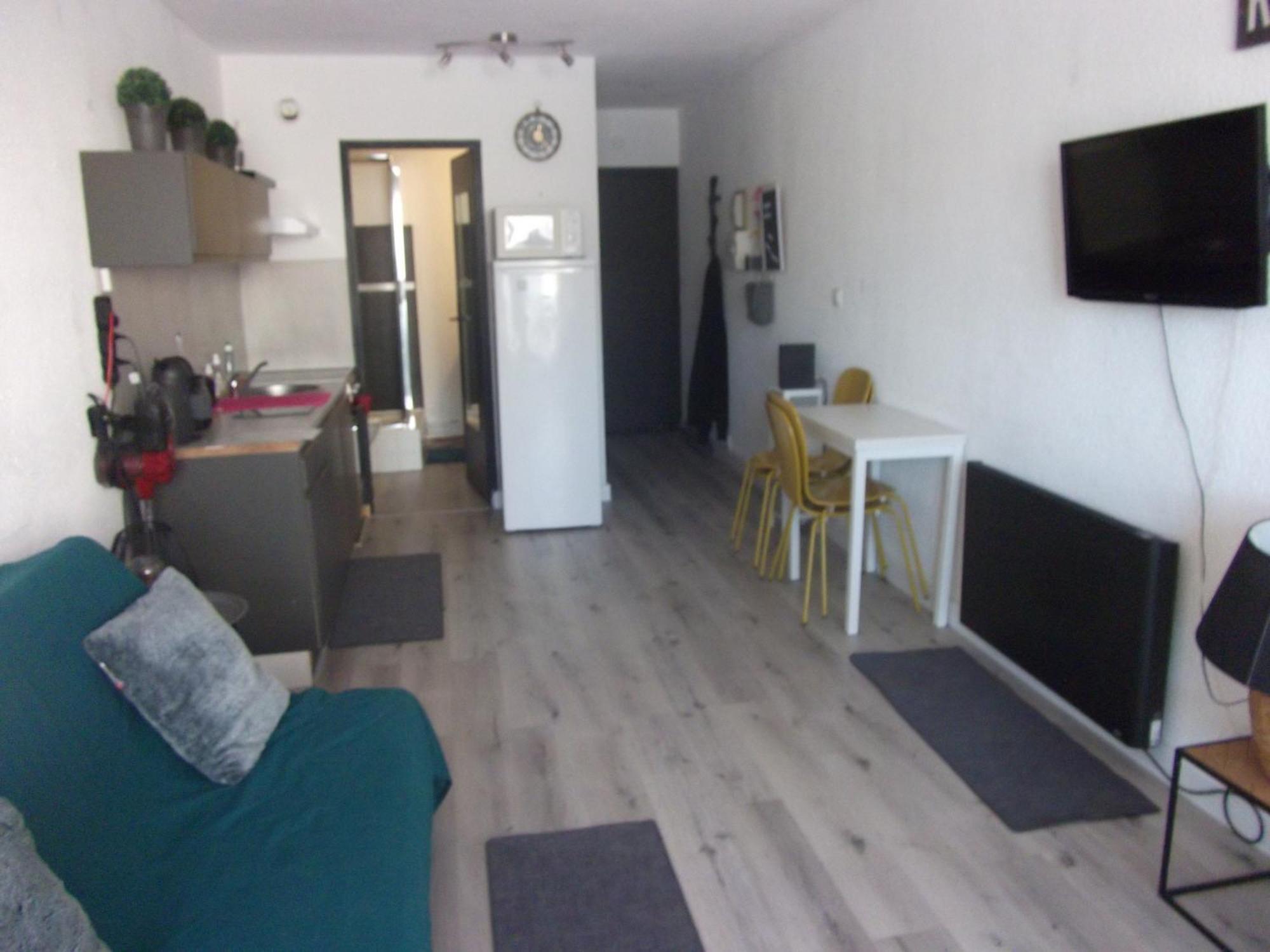 Studio Sur Le Port, Climatisation, Wifi, Piscine, Lave-Linge Gruissan Luaran gambar